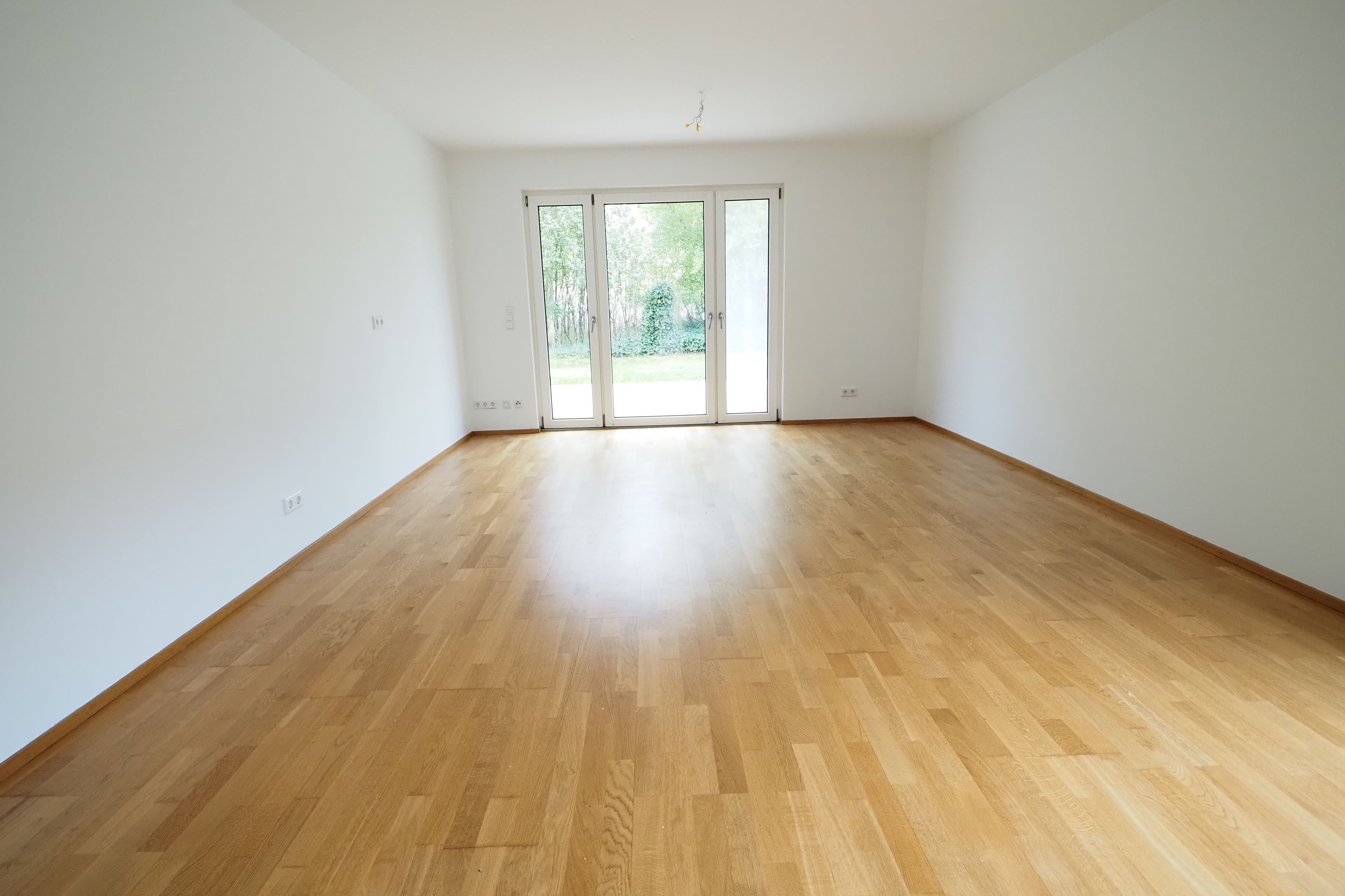 Wohnung zur Miete 1.295 € 4 Zimmer 123 m²<br/>Wohnfläche EG<br/>Geschoss ab sofort<br/>Verfügbarkeit Rednitzhembach Rednitzhembach 91126