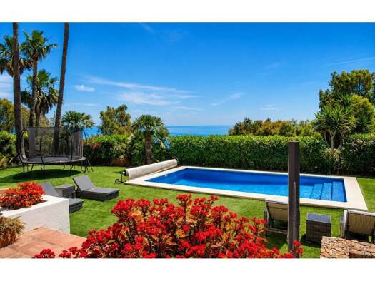 Chalet zum Kauf 1.499.000 € 4 Zimmer 517 m² 899 m² Grundstück Manilva 29692