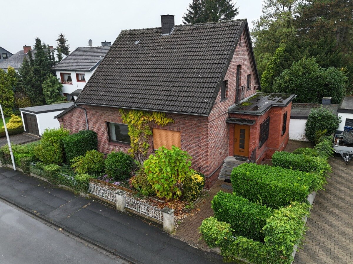 Einfamilienhaus zum Kauf 330.000 € 6 Zimmer 73 m²<br/>Wohnfläche 1.427 m²<br/>Grundstück Statistischer Bezirk 42 Hamm 59077