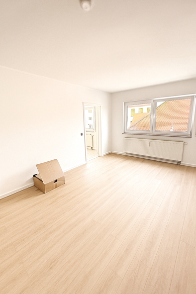 Wohnung zur Miete 740 € 2 Zimmer 57 m² Geschoss 3/4 frei ab 01.08.2025 Stein Stein 90547