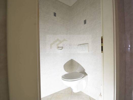 Ladenfläche zum Kauf 89.000 € 45 m² Verkaufsfläche Auer 39040