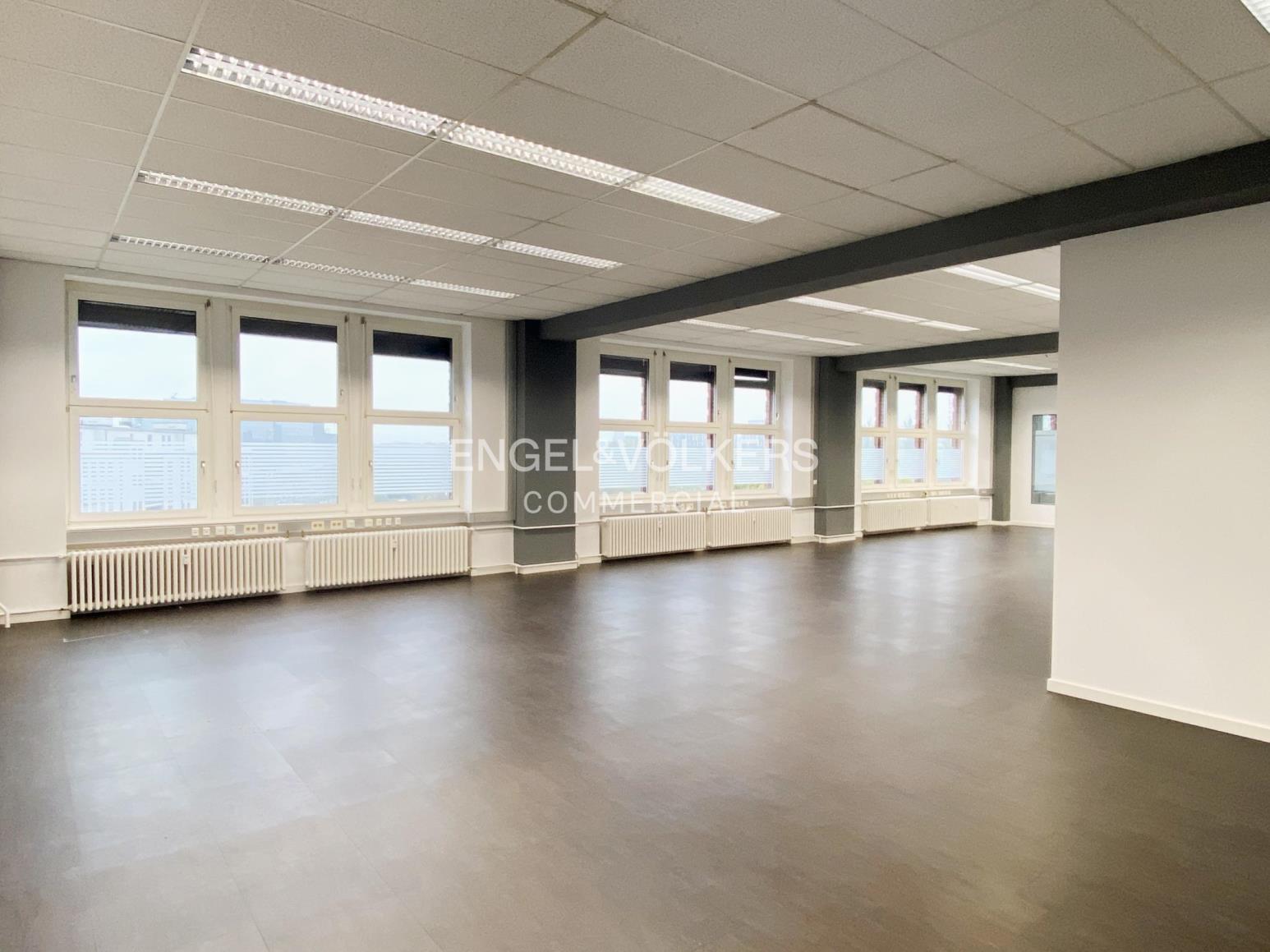 Büro-/Praxisfläche zur Miete 17 € 380 m²<br/>Bürofläche ab 380 m²<br/>Teilbarkeit Schöneberg Berlin 10829