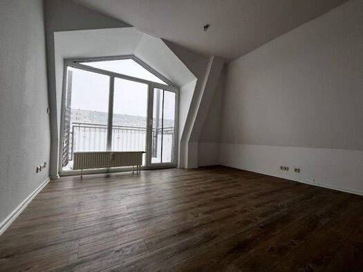 Wohnung zur Miete 470 € 3 Zimmer 67,2 m² 5. Geschoss frei ab sofort Lion-Feuchtwanger-Str. 23 Leipziger Str. Magdeburg 39120