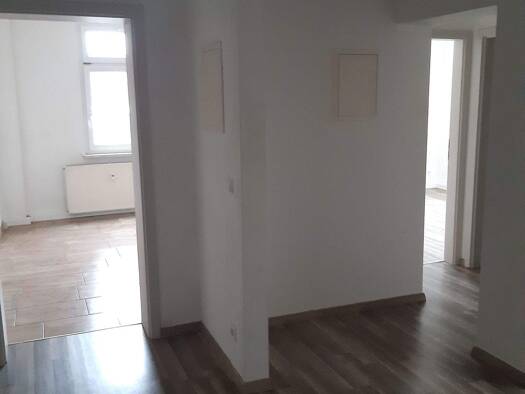 Wohnung zur Miete 460 € 4 Zimmer 91 m² 1. Geschoss Schillerstr. 17 Steinpleis Werdau / OT Steinpleis 08412