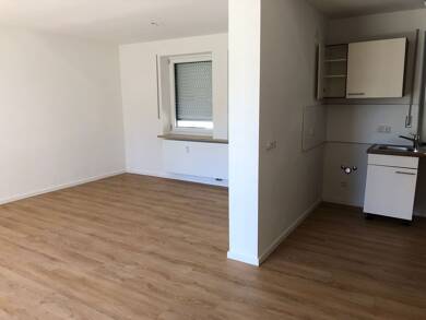 Terrassenwohnung zur Miete 900 € 2 Zimmer 72 m² EG frei ab 01.07.2025 Eugen-Rosner-Straße 22 Traunstein Traunstein 83278