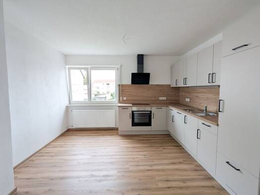 Wohnung zur Miete 805 € 3 Zimmer 85,1 m² Geschoss 1/3 frei ab 01.10.2026 Hemau Hemau 93155