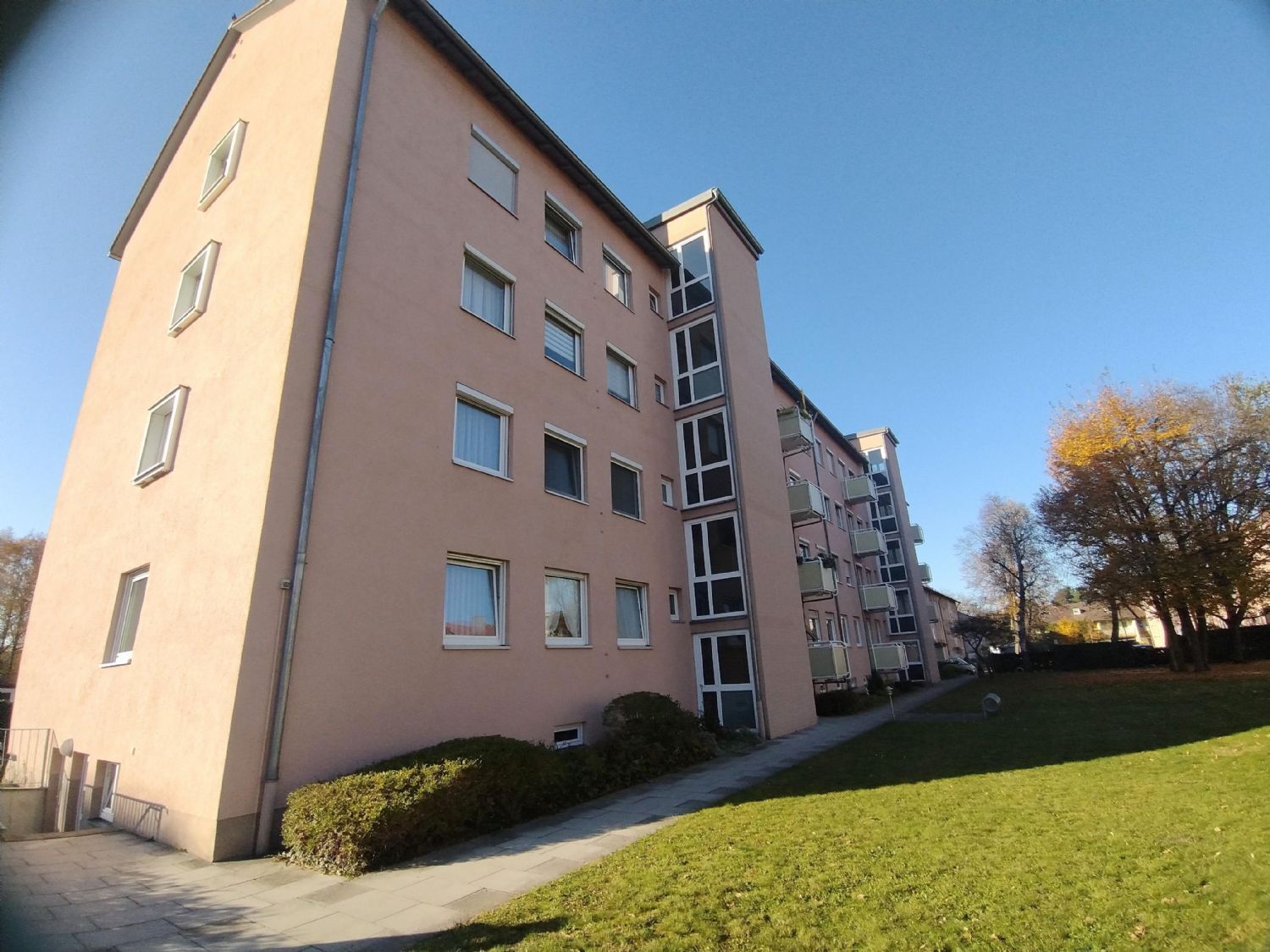 Wohnung zum Kauf 87.000 € 1 Zimmer 28 m²<br/>Wohnfläche 2.<br/>Geschoss Röthenbach Röthenbach an der Pegnitz 90552