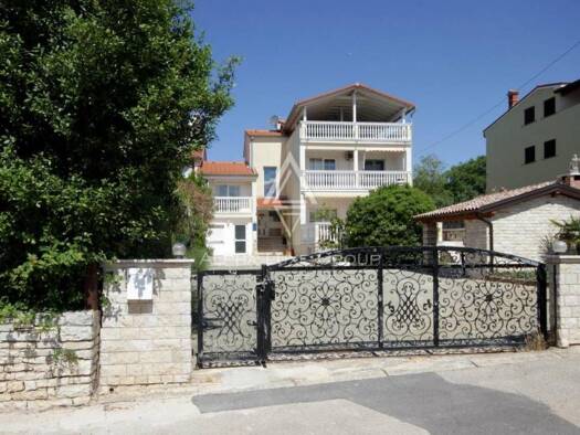 Haus zum Kauf 986.000 € 8 Zimmer 420 m² Banjole, Medulin Banjole