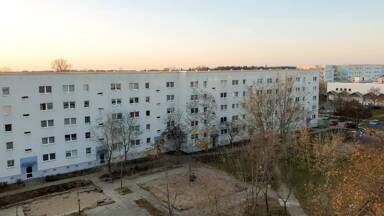 Wohnung zur Miete 343 € 2 Zimmer 47,5 m² 4. Geschoss frei ab 01.04.2025 Tschirchdamm 1 Hohenstücken Brandenburg an der Havel 14772