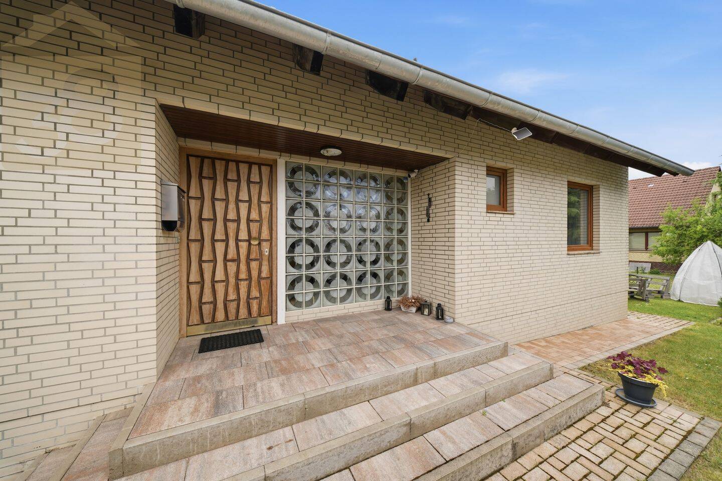 Einfamilienhaus zum Kauf - Ansicht 2