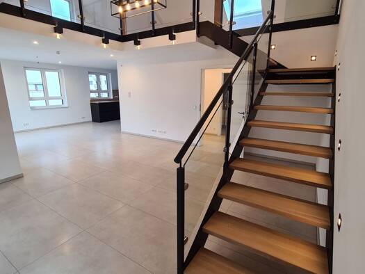 Penthouse zur Miete 1.500 € 3,5 Zimmer 138 m² Geschoss 2/3 frei ab 16.04.2026 Eichendorffweg 7 Hechingen 72379