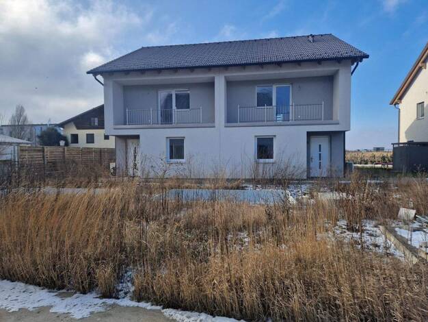 Einfamilienhaus zum Kauf 255.000 € 5 Zimmer 121,6 m² 2.504 m² Grundstück Niederhollabrunn 2002