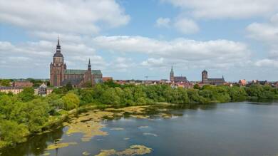 Wohnung zum Kauf 155.000 € 3 Zimmer 77,8 m² Dachgeschoss Frankenvorstadt Stralsund 18439