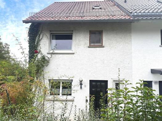 Reihenendhaus zum Kauf 380.000 € 5,5 Zimmer 123 m² 372 m² Grundstück Leonberg Leonberg 71229