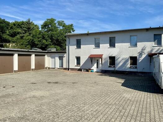 Mehrfamilienhaus zum Kauf 315.000 € 8 Zimmer 220 m² 962 m² Grundstück Trattendorf Spremberg 03130