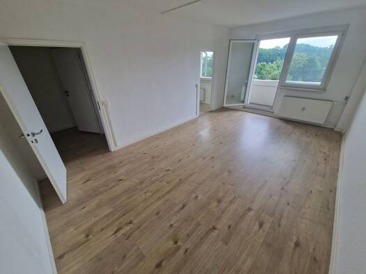 Wohnung zur Miete 300 € 2 Zimmer 50 m² 4. Geschoss frei ab sofort Gnaschwitzer Straße 15 Schlungwitz Doberschau-Gaußig 02692