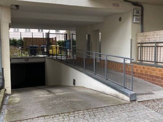 Tiefgaragenstellplatz zur Miete provisionsfrei 131 € Oldenburger Straße 35 A Moabit Mitte 10551
