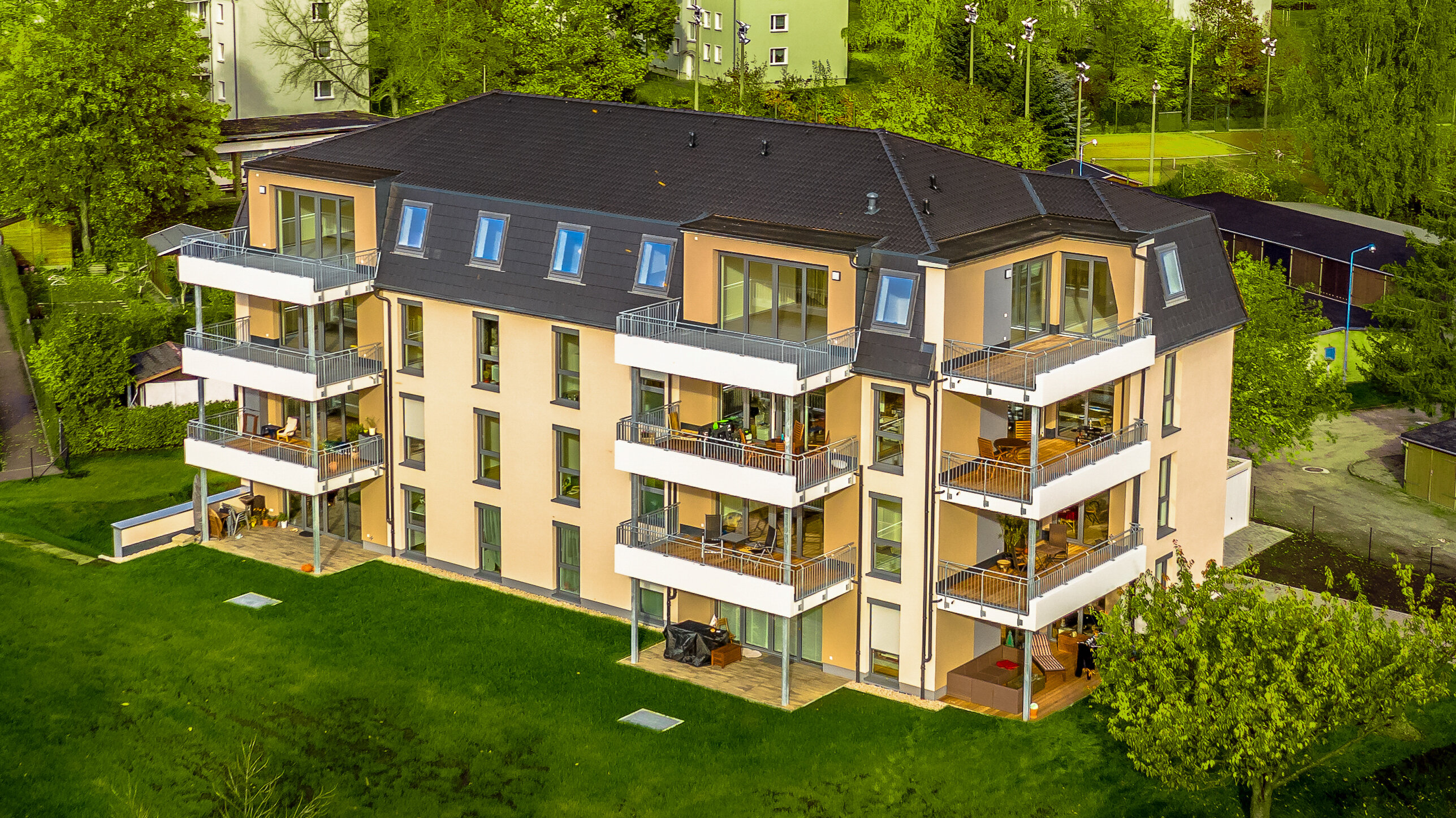 Penthouse zum Kauf provisionsfrei 345.000 € 3 Zimmer 93 m²<br/>Wohnfläche 2.<br/>Geschoss Limbacher Straße 351 Rabenstein 940 Chemnitz 09117