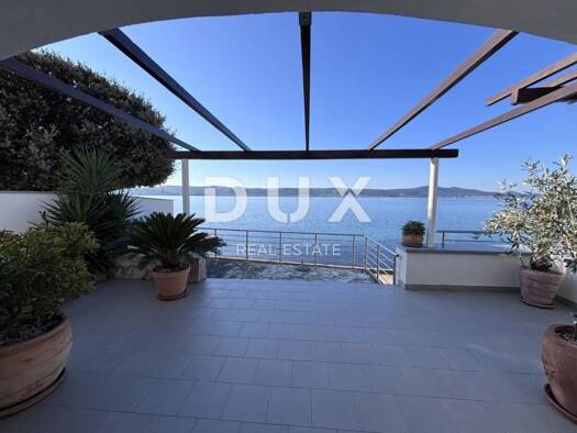 Haus zum Kauf 1.200.000 € 6 Zimmer 145 m² Sveti Filip i Jakov