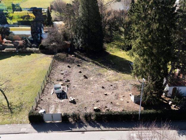 Grundstück zum Kauf 592.275 € 795 m² Grundstück frei ab sofort Metzingen 72555