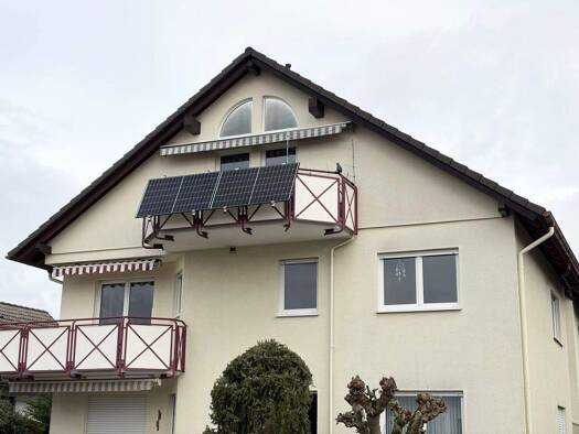 Wohnung zum Kauf 349.000 € 4 Zimmer 96 m² Geschoss 2/2 frei ab 01.01.2027 Lindenstraße 14 Niederrodenbach Rodenbach 63517