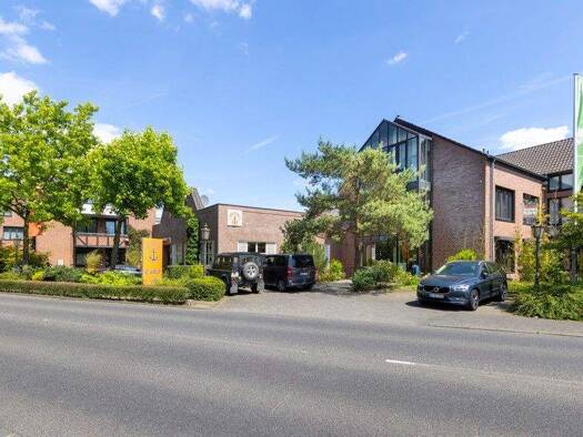 Bürofläche zur Miete provisionsfrei 3.340 € 7 Zimmer 334 m² Bürofläche Holzbüttgen Kaarst 41564