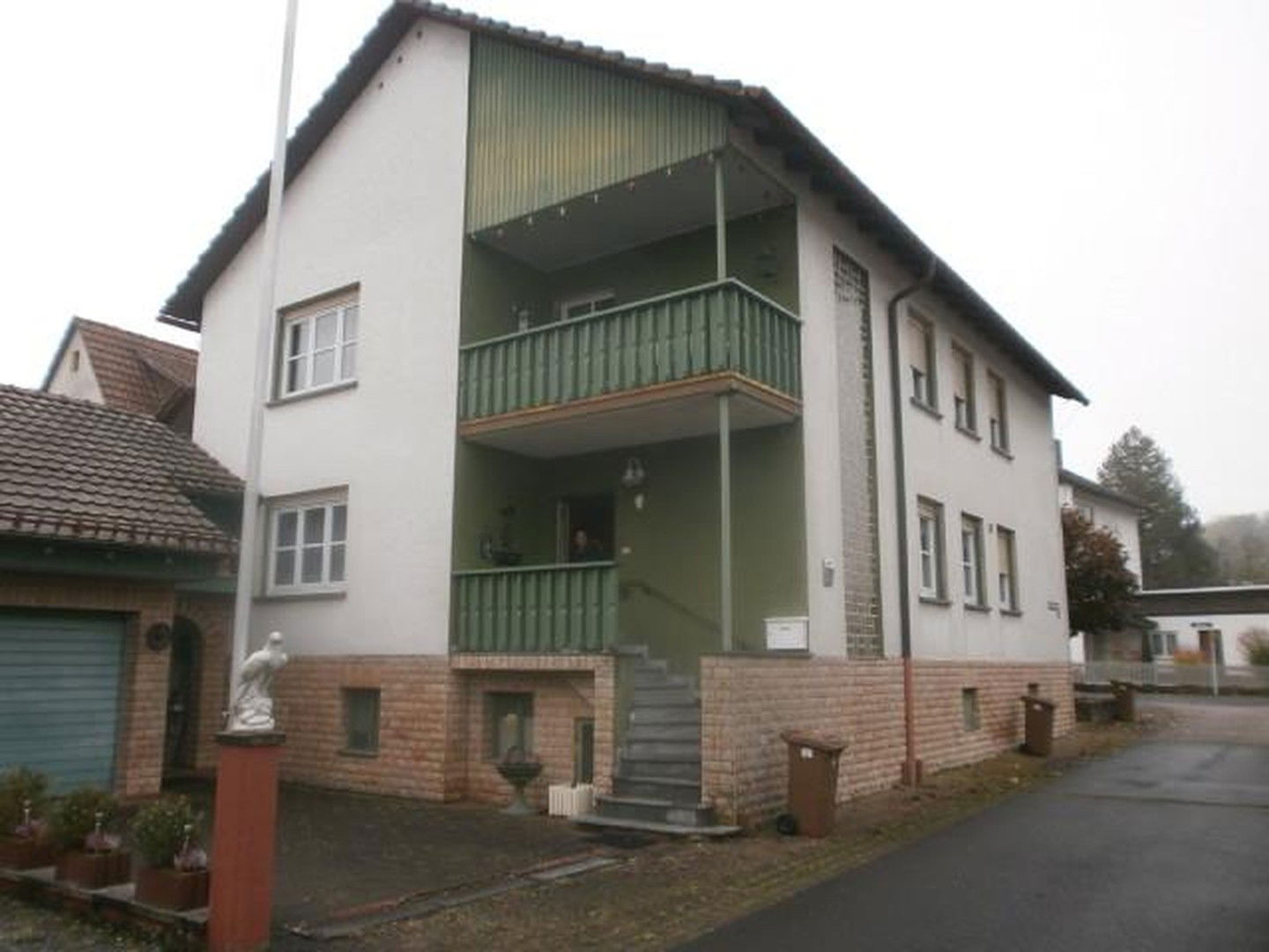 Mehrfamilienhaus zum Kauf provisionsfrei 259.000 € 6 Zimmer 165 m²<br/>Wohnfläche 320 m²<br/>Grundstück Partenstein 97846