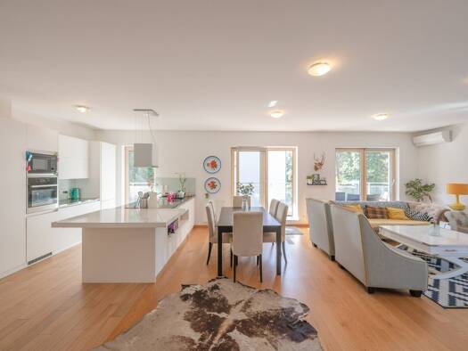 Wohnung zur Miete 3.735 € 5 Zimmer 210,2 m² EG frei ab sofort Döbling 1190