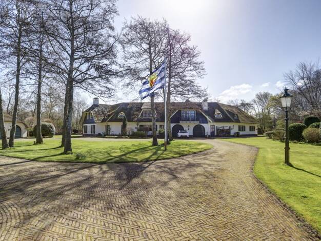 Haus zum Kauf 3.300.000 € 7 Zimmer 493 m² 9.995 m² Grundstück Burgh Haamstede 4328KL