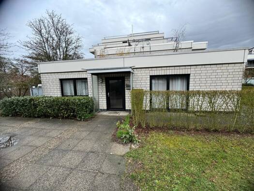 Wohnung zum Kauf 110.000 € 2 Zimmer 61 m² EG frei ab sofort St. Lorenz Nord Lübeck-St. Lorenz-Nord 23556