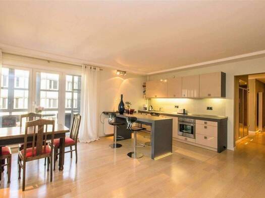 Wohnung zur Miete Wohnen auf Zeit 1.800 € 3 Zimmer 92,1 m² frei ab 01.03.2026 Friedrichstraße 56 Mitte Berlin 10117