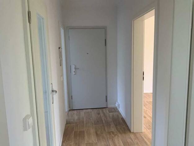 Wohnung zur Miete 397 € 3 Zimmer 61,7 m² 3. Geschoss frei ab 01.08.2025 Permoserstr. 26 Sellerhausen-Stünz Leipzig 04318