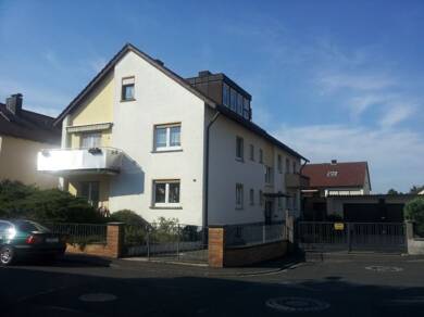 Wohnung zur Miete 390 € 3 Zimmer 45 m² Dachgeschoss, 2. Geschoss frei ab sofort Lindenstraße 7 Sennfeld 97526