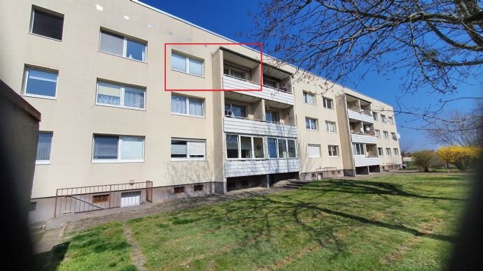 Wohnung zum Kauf 85.000 € 7 Zimmer 147,3 m²<br/>Wohnfläche 2.<br/>Geschoss Puschkinstraße 20 Bitterfeld Bitterfeld-Wolfen 06749