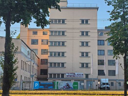 Sonstiges zur Miete provisionsfrei 3 € 3.000 m² Lagerfläche teilbar ab 1.000 m² Zwickauer Straße 77 Kaßberg Kapellenberg 09112