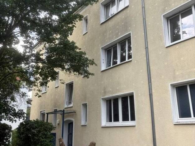 Wohnung zur Miete 310 € 1 Zimmer 35 m² 4. Geschoss frei ab 01.09.2026 Seidnitz/Dobritz Ortsamtsbereich Blasewitz 01237
