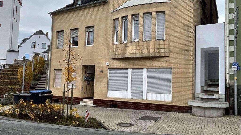 Mehrfamilienhaus zum Kauf 459.000 € 12 Zimmer 348 m² 286 m² Grundstück Weißenthurm 56575