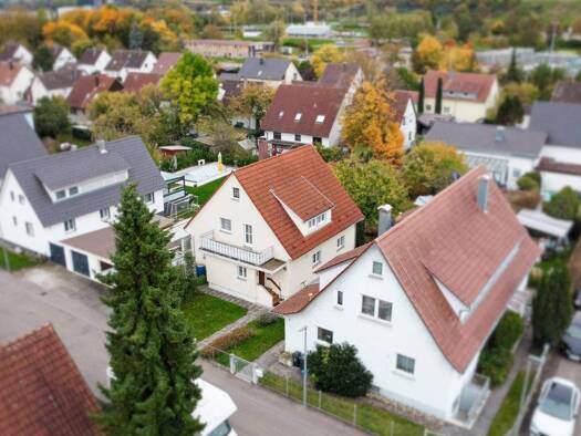 Mehrfamilienhaus zum Kauf 378.000 € 5 Zimmer 114,7 m² 364 m² Grundstück Eislingen Eislingen/Fils 73054