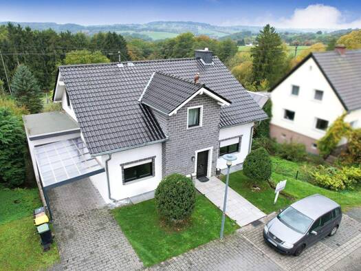 Einfamilienhaus zum Kauf 385.000 € 6 Zimmer 156 m² 550 m² Grundstück Eulenberg Hennef / Eulenberg 53773