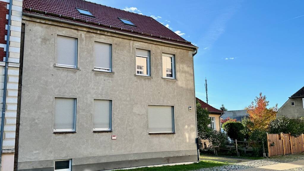 Mehrfamilienhaus zum Kauf 350.000 € 6 Zimmer 140 m² 1.123 m² Grundstück Kremmen 16766