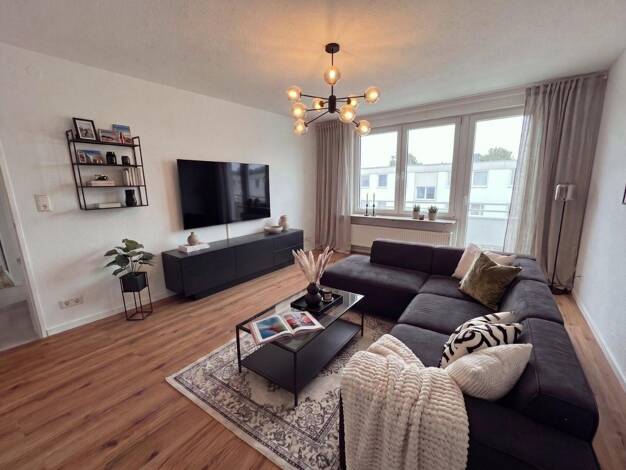 Wohnung zur Miete 810 € 4 Zimmer 81 m² 2. Geschoss Hengistweg 25 Bünde 32257