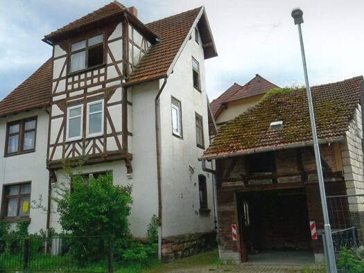 Haus zum Kauf 38.000 € 9 Zimmer 165 m² 230 m² Grundstück frei ab sofort Wasungen 98634