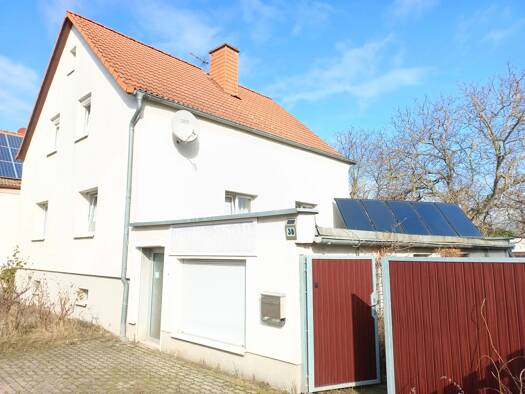 Einfamilienhaus zum Kauf provisionsfrei 370.000 € 6 Zimmer 190 m² 1.800 m² Grundstück Neue Straße 38 Stotternheim Erfurt 99095