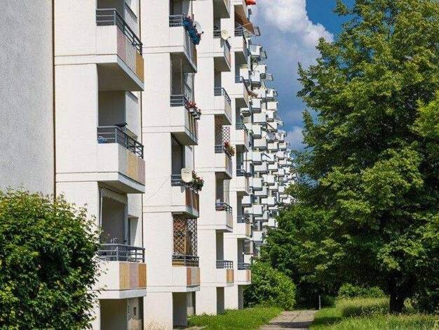 Wohnung zur Miete 412 € 2 Zimmer 50,4 m² 5. Geschoss frei ab 20.01.2026 Prohliser Allee 27 Prohlis-Süd Dresden 01239