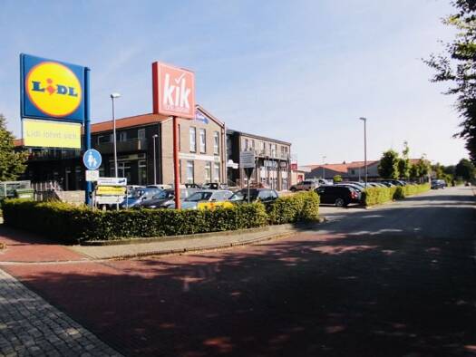 Laden zur Miete 490 m² Verkaufsfläche teilbar ab 200 m² Hauptstraße 35 Wiefelstede 26215