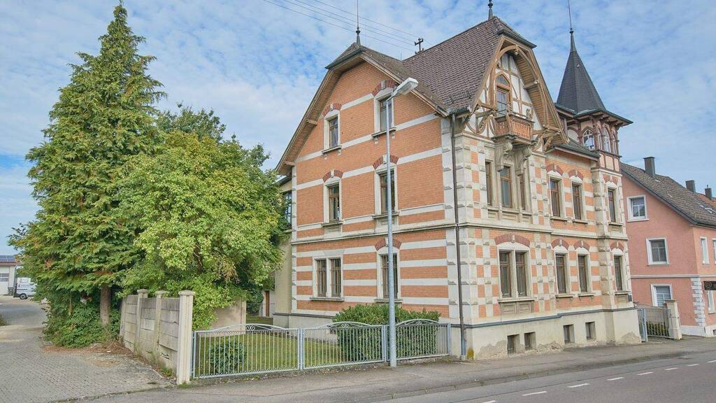 Einfamilienhaus zum Kauf 685.000 € 10 Zimmer 223 m² 1.278 m² Grundstück Ehingen Ehingen (Donau) 89584