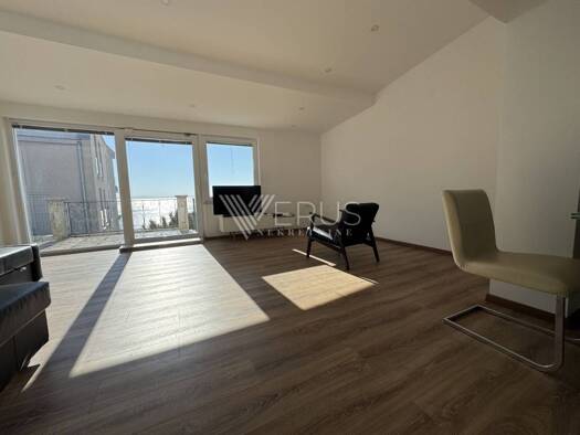 Einfamilienhaus zur Miete 1.700 € 3 Zimmer 130 m² Opatija - Centar, Opatija Opatija 51410