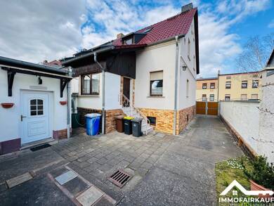 Doppelhaushälfte zum Kauf 169.000 € 5 Zimmer 135 m² 447 m² Grundstück Schönebeck Schönebeck (Elbe) 39218