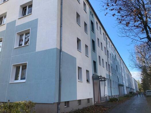 Wohnung zur Miete 386 € 3 Zimmer 60 m² 3 Geschosse frei ab sofort Ludwig-Erhard-Straße 22 Marienthal Zwickau 08060