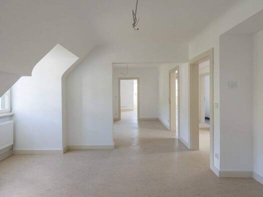Wohnung zur Miete 1.090 € 3,5 Zimmer 77 m² 3. Geschoss Obertürkheim Stuttgart 70329